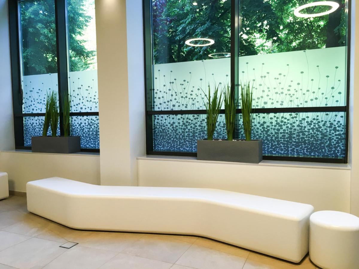 Nadmorskie Tarasy Apartament Park I Morze Колобжег Екстериор снимка